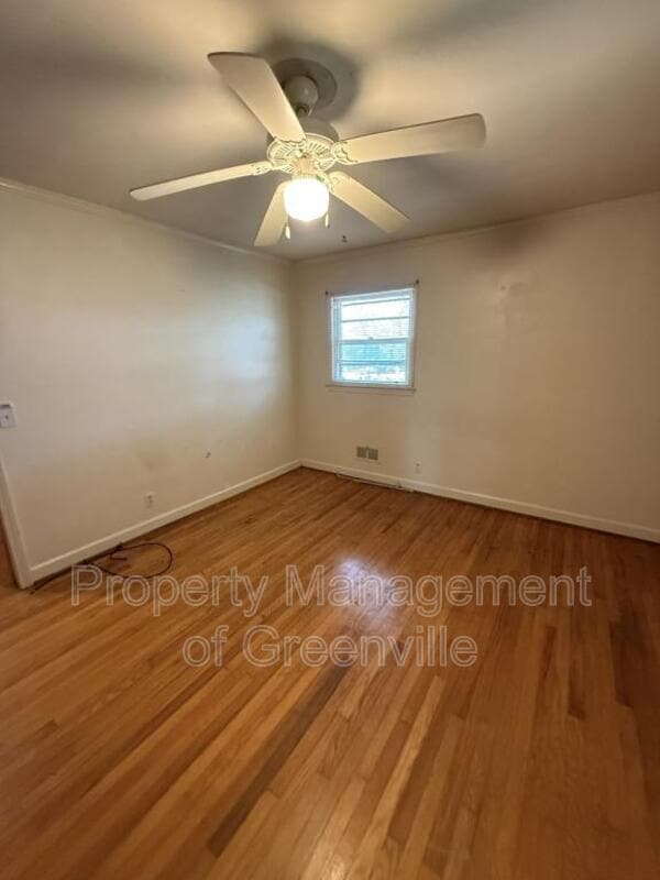 Photo - 9 Eisenhower Dr Unidad A