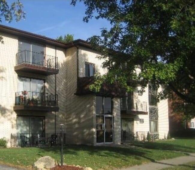 Building Photo - 10326 S Mayfield Ave Unit 2E