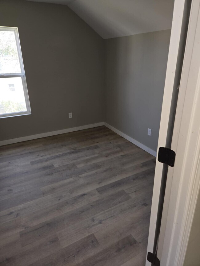 607 Otter Ave House House Rental in Oshkosh, WI