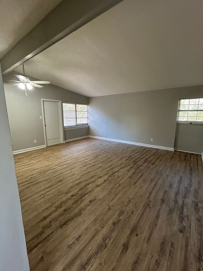 Photo - Move in now!