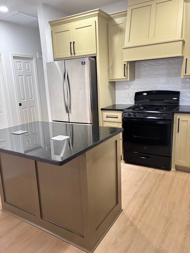 Photo - 1718 N 22nd St