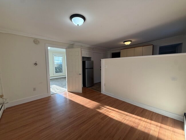 19 Pleasant St Unit 5