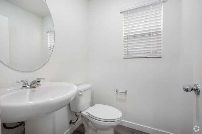 4BR, 2.5BA - 1,832SF - Half Bathroom