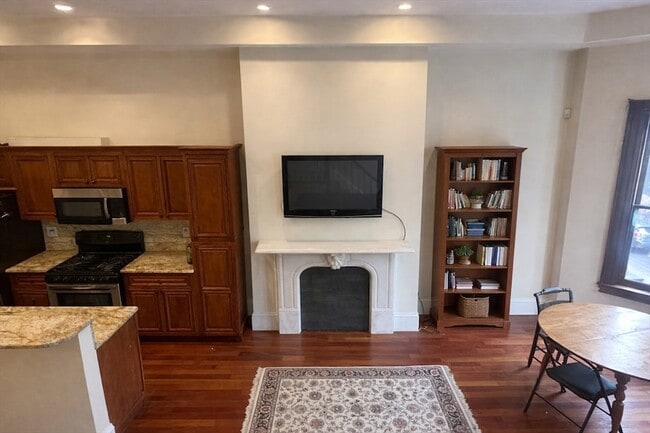 Building Photo - 21 Worthington St Unit 2