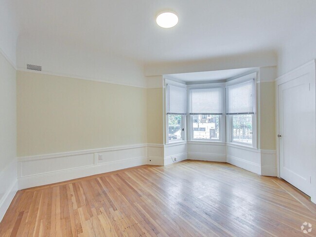 Building Photo - Bright, Renovated 1BD with In-Unit W/D and... Unit 1 Rental