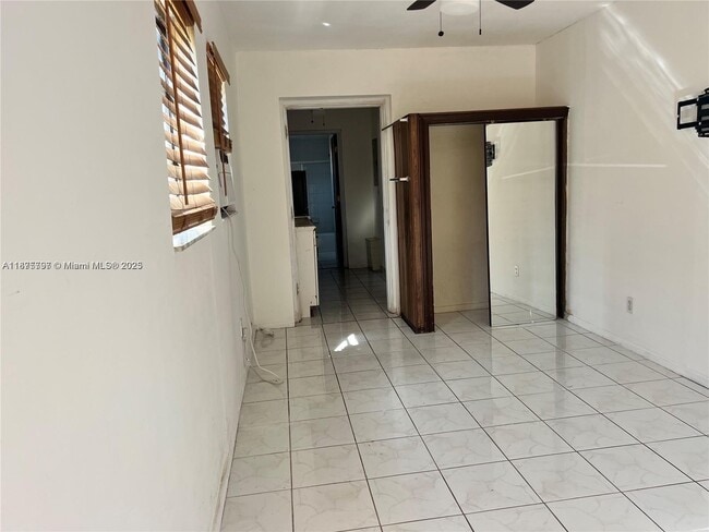 Photo - 7021 SW 30th St Unit 1