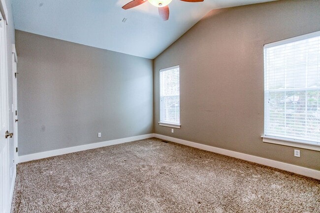 Photo - 2 Bedroom 2 Bath Loveland Ranch Home