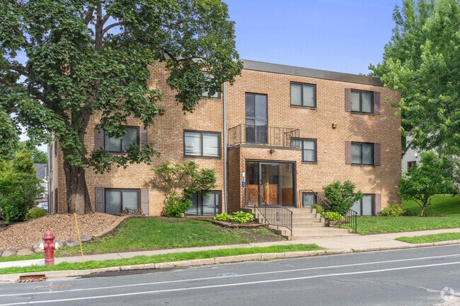 Photo - 5544/5301 Chicago Ave S