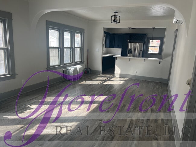 Photo - 232 S Kenwood St
