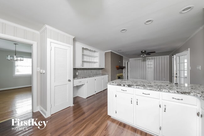 Photo - 705 Evergreen Ave