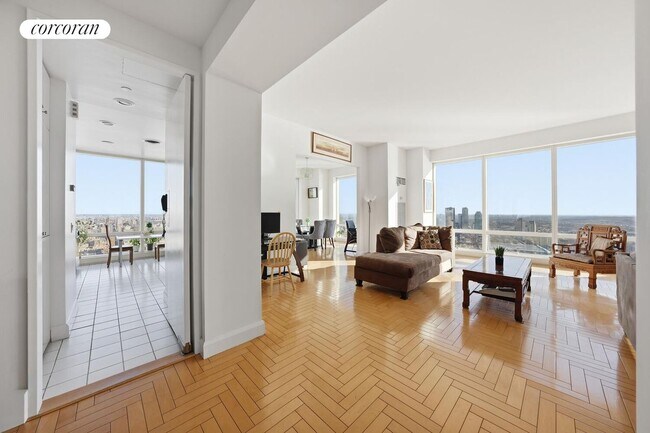 Building Photo - 845 United Nations Plaza