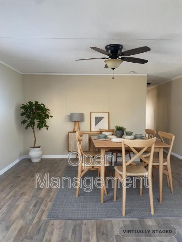 Photo - 2501 Martin Luther King Dr House
