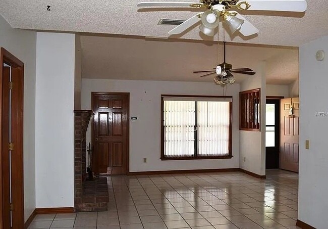 Photo - 702 Leeward Dr