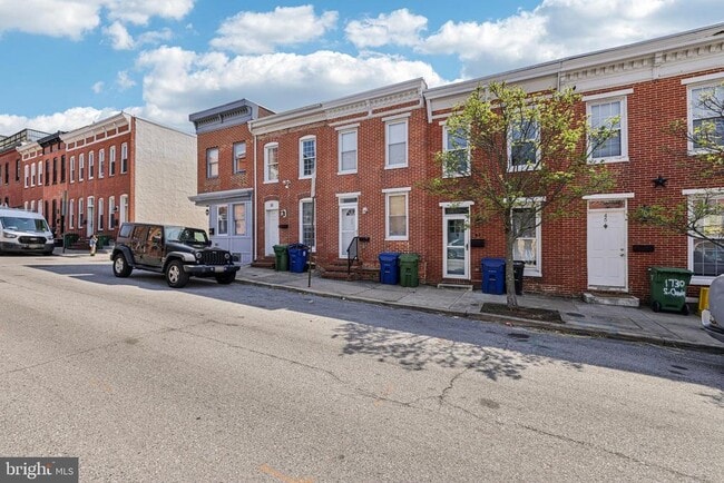 Photo - 49 E Heath St