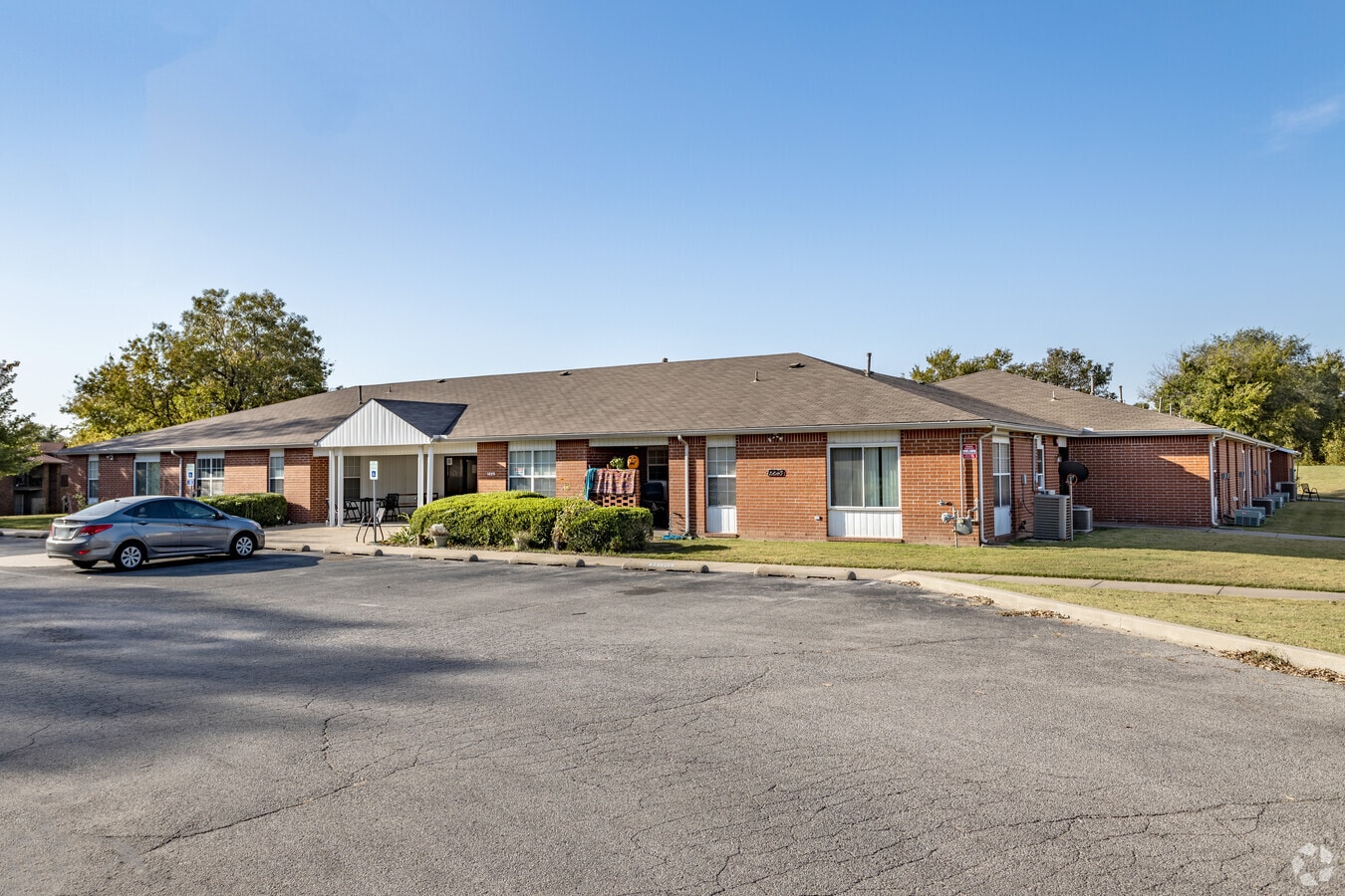 Eagle's Nest apartments - Eagle's Nest apartments