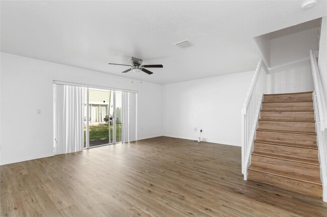 Photo - 159 Hidden Court Rd