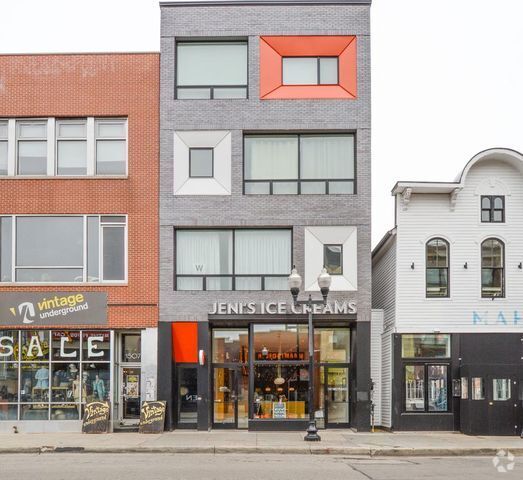 Building Photo - 1505 N Milwaukee Ave Rental