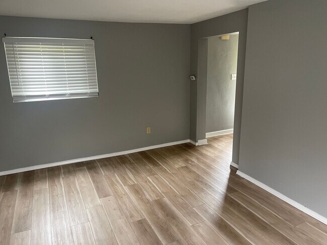 Photo - Updated 2 bedroom 2 bath House for rent