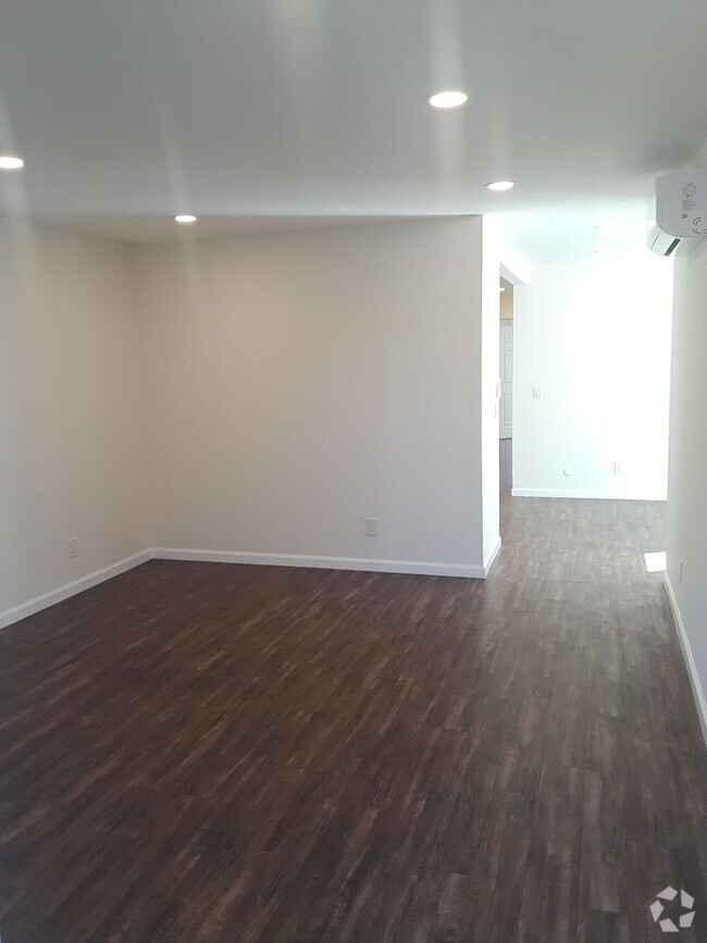 Building Photo - SAN JOSE - 2 bedroom 2 bath with tastefull... Rental