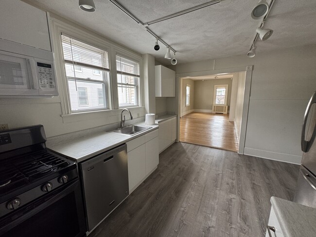 Photo - 77 Boyd St Condo Unit 1