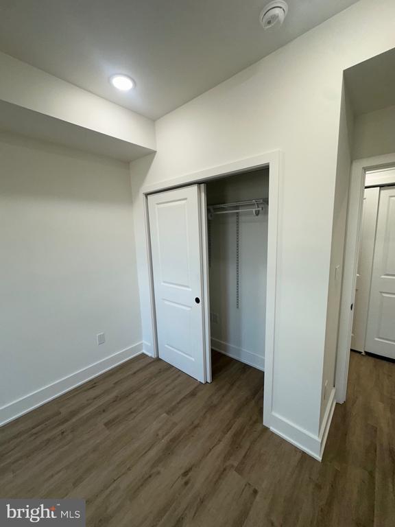 Photo - 2331 E York St