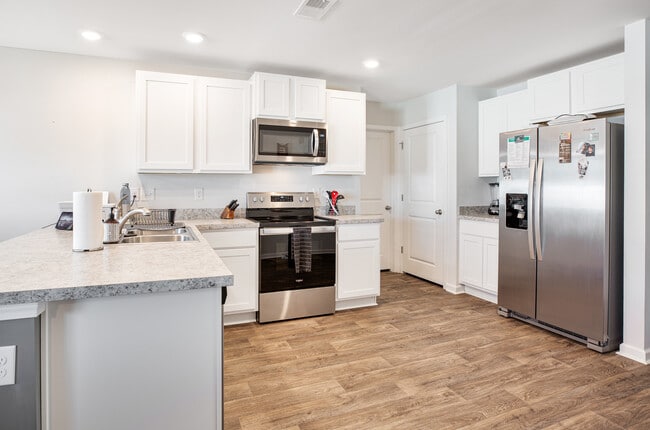 Photo - 509 Grass fern Ct