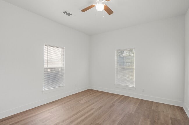 Photo - 2406 Gorman Ave