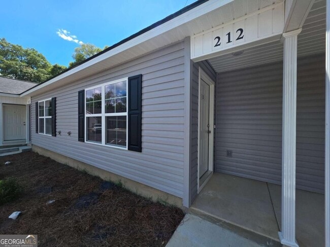 Building Photo - 212 Tabor Dr