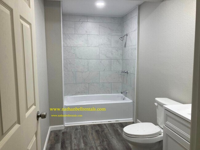 Photo - 1295 15th St SE