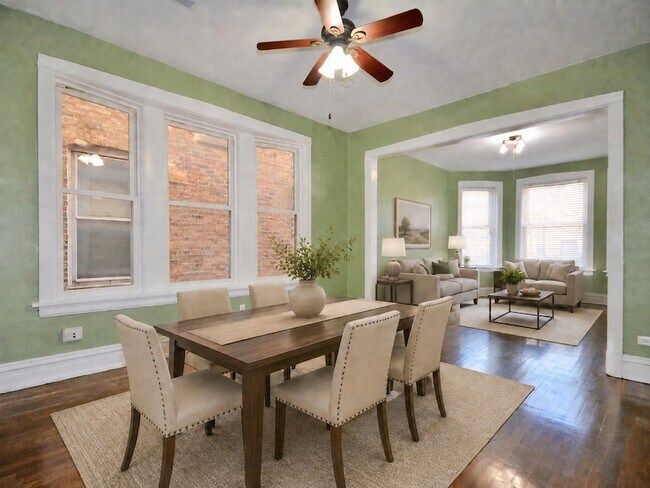 Photo - 2719 W Belmont Ave Unit 2