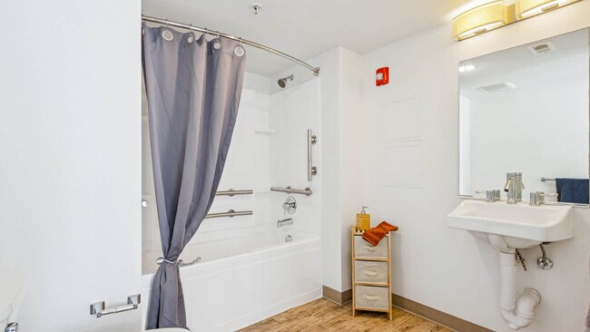 Bathroom - Parc on Powell