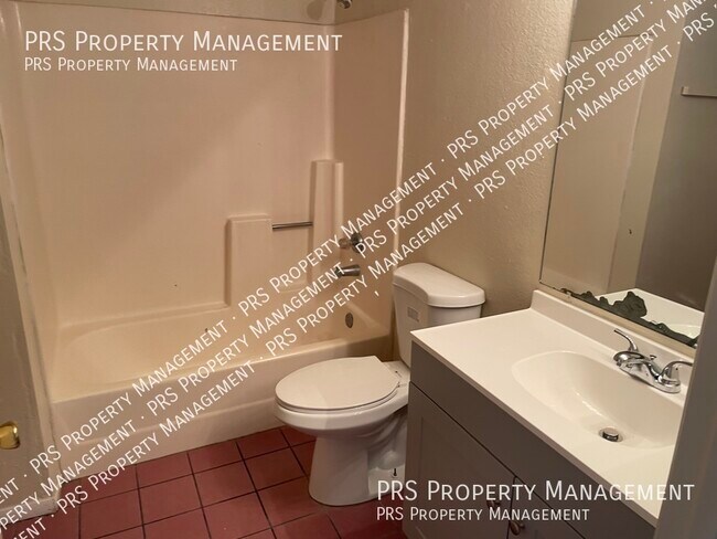 465 W Ivyglen St Unit 465 #124 W Ivyglen Street