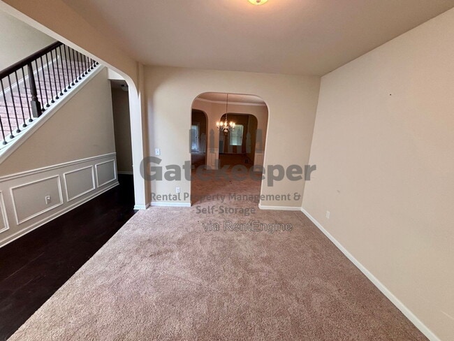 Photo - 4743 Chickadee Ln