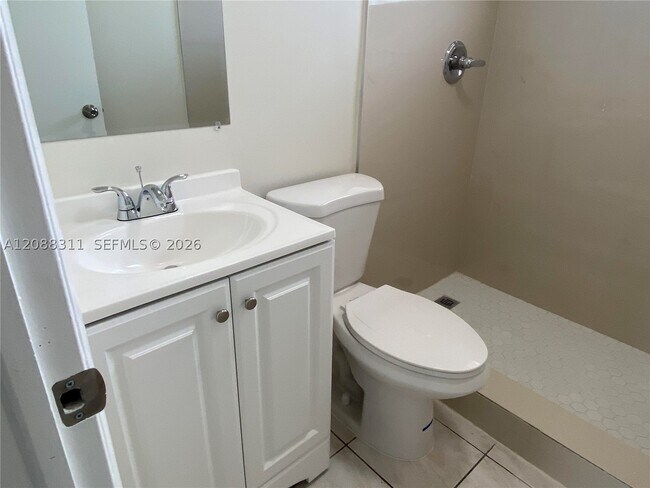 Photo - 1836 NW 22nd Pl Unit 6