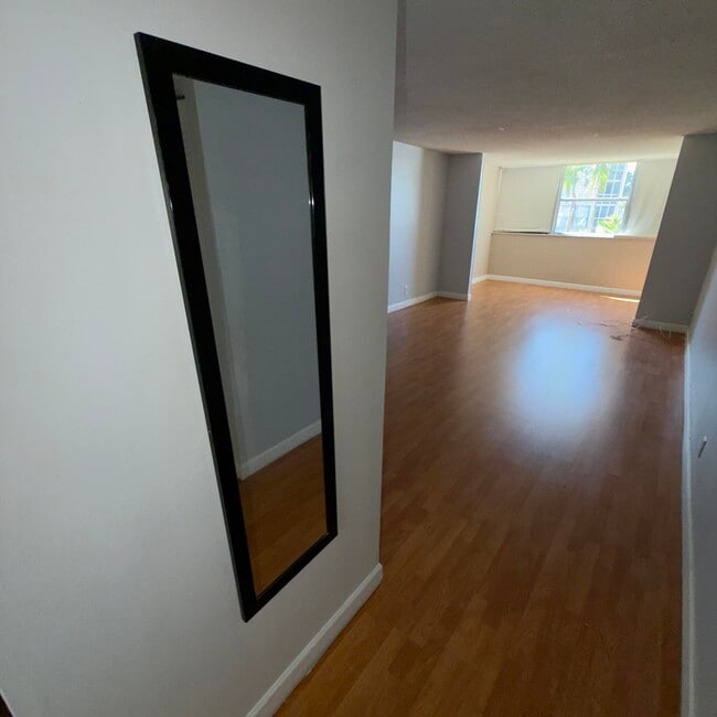 Photo - 701 Three Islands Boulevard Unidad 215