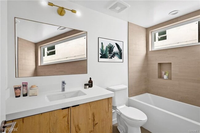 Photo - 3 br, 4 bath House - 3405 Fletcher Dr