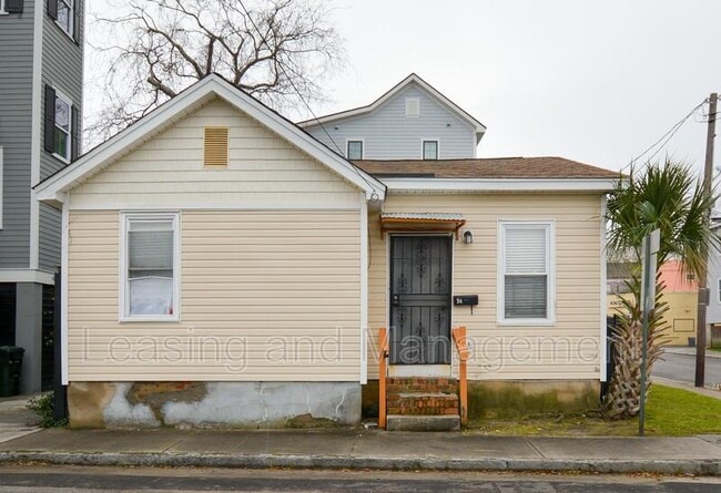 Photo - 94 Hanover St