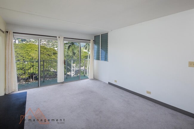Photo - 1535 Punahou St