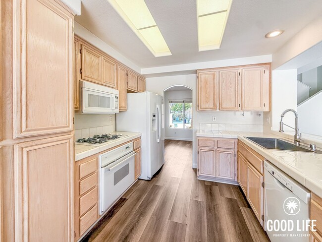 Photo - Spacious 3BD/2.5 BA Home in Scripps Ranch with Pool, Private Balcony & In-Unit Laundry