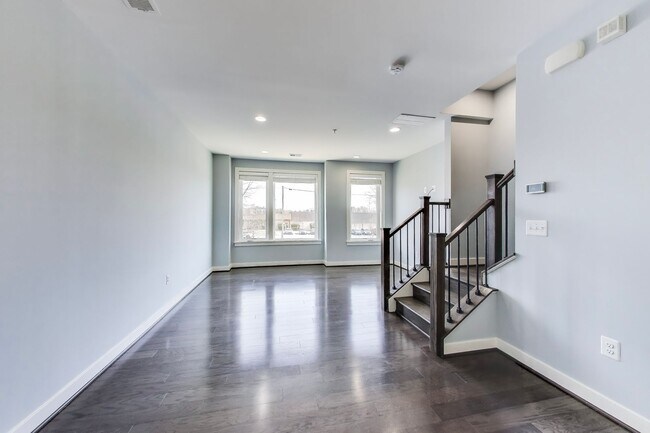 Photo - Stunning 3BD/3.5BA luxury 4-level townhouse in Great Location!