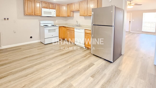 Photo - 4401 N 72nd St