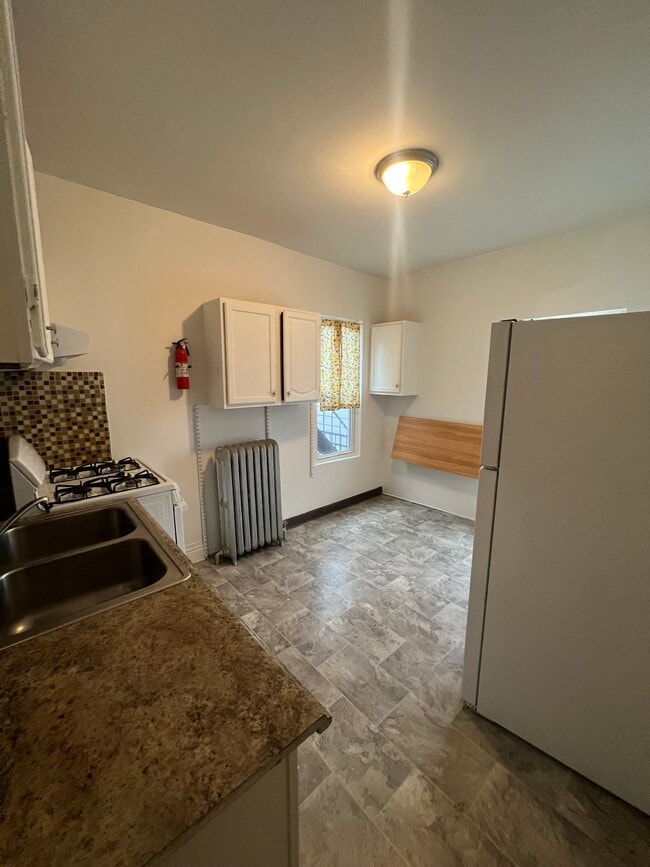 Photo - 117 1/2 N Penn St Unit 2