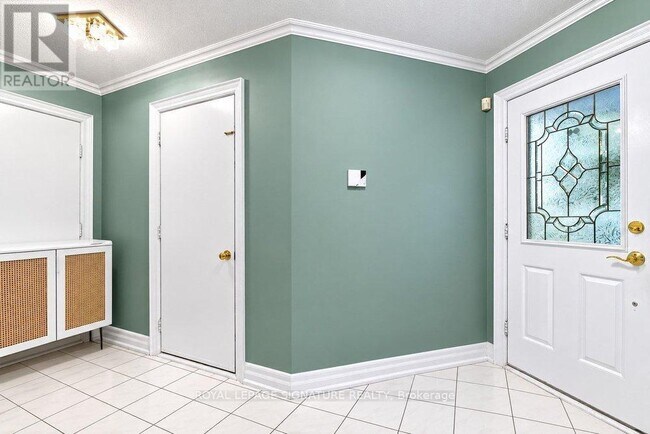 Photo - 101 Pentland Crescent
