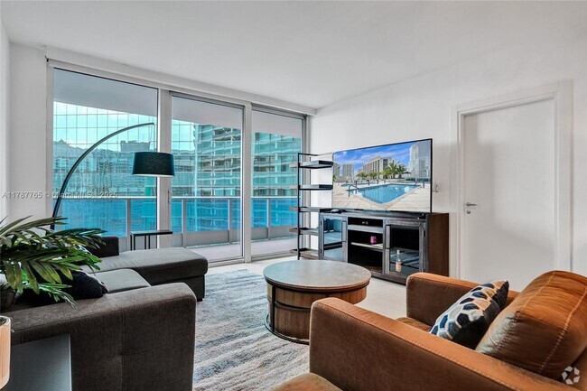 Building Photo - 200 Biscayne Blvd Way Unit 3211 Rental