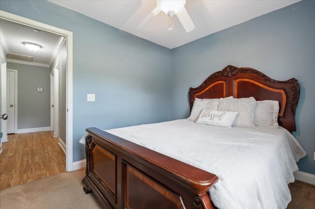 Photo - 86 Carson St