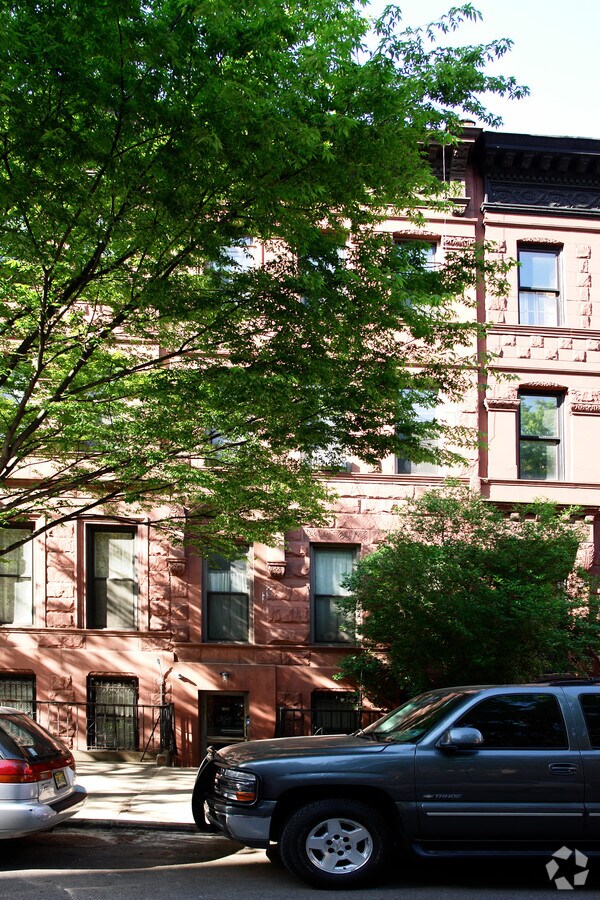 Photo - 156 W 92nd St