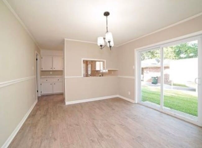 Photo - Move In Ready with Fenced Yard!