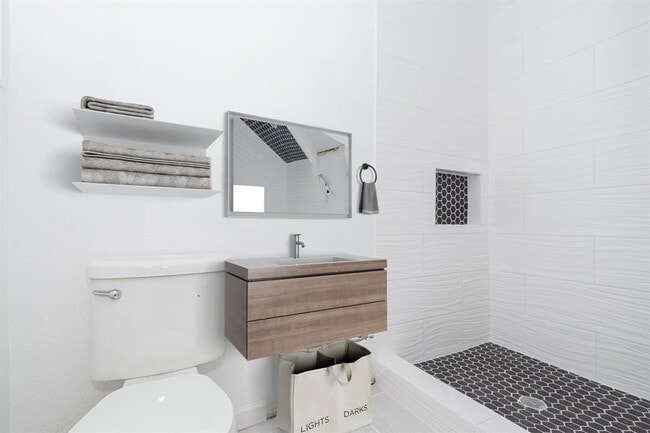 Photo - 312 N Gaillard St