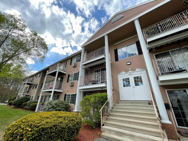 385 Huse Rd Unit 14