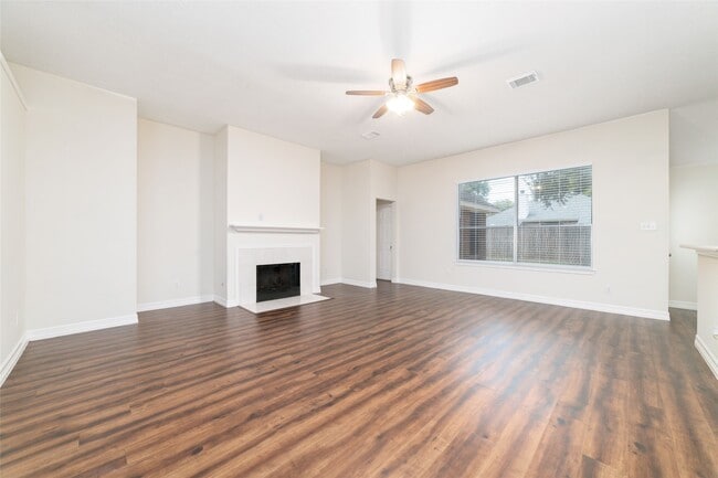 Building Photo - 7035 Shasta Square